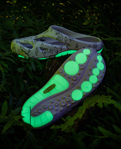 All Gender Shanti Arts Clog x Us 4 IRIOMOTE  |  Us 4 Iriomote