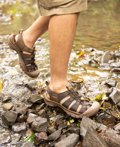 Men's Newport H2 Sandal  |  Monochrome/Dark Earth